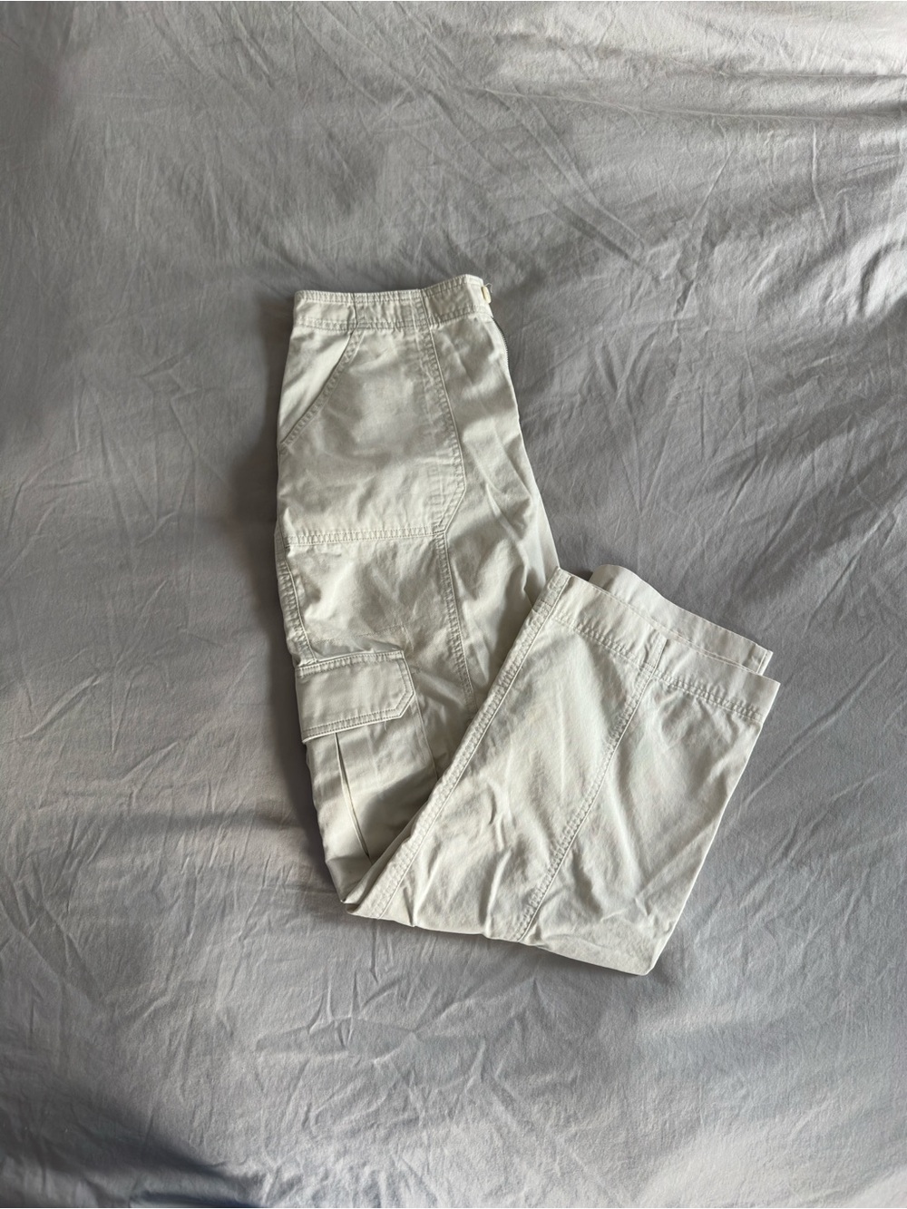Women’s A&F White Cargo Pants, Curve Love (29/8R)